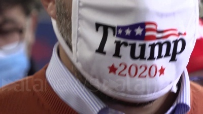 Scene from Salvini con mascherina pro-Trump: "Non ho perso la speranza che vinca"