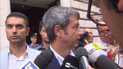 Scene from Orlando: "Passo indietro di Maio? Non ci sono passi da fare"