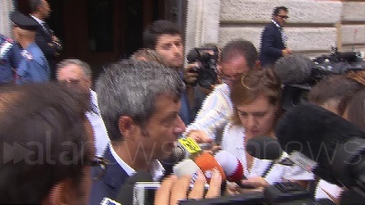 Scene from Orlando: "Passo indietro di Maio? Non ci sono passi da fare"