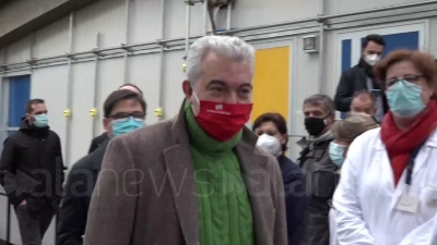 Scene from V-Day, Medico vaccinato: "Come un allunaggio"