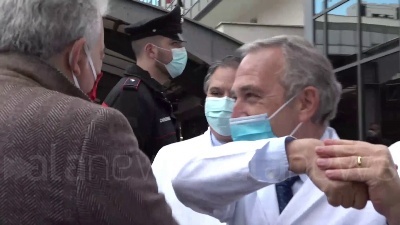 Scene from V-Day, Medico vaccinato: "Come un allunaggio"