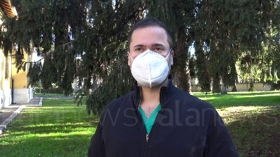 Scene from V-Day, Medico vaccinato: "Come un allunaggio"