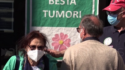Scene from Vaccini Lombardia, Cisl: "Over 80 convocati senza appuntamento e poi mandati a casa"