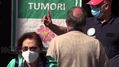 Scene from Vaccini Lombardia, Cisl: "Over 80 convocati senza appuntamento e poi mandati a casa"