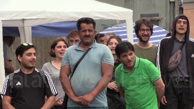 Scene from Mondo Convenienza, sciopero al magazzino di Campi Bisenzio. Toscano: "Salari indecenti"