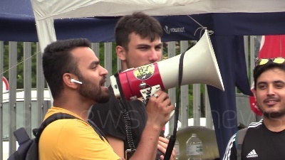 Scene from Mondo Convenienza, sciopero al magazzino di Campi Bisenzio. Toscano: "Salari indecenti"
