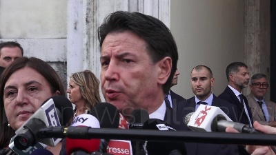 Scene from Salario minimo, Conte: "Nessuna controproposta, da governo palla in tribuna"