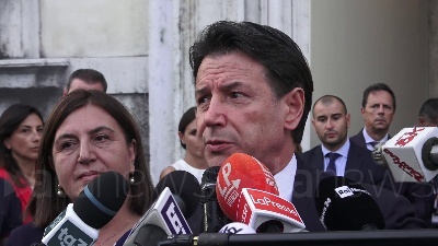Scene from Salario minimo, Conte: "Nessuna controproposta, da governo palla in tribuna"