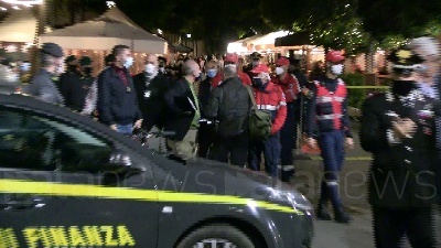 Scene from Chiuse le piazze della movida, protesta dei ristoratori a Campo de' Fiori