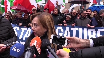 Scene from Mes, Meloni: "Riforma è inginocchiarsi a Merkel"