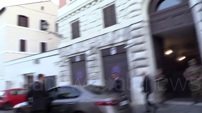 Scene from Conte bis, primo giorno di Di Maio. Esce di casa sorridente: "Buona giornata"