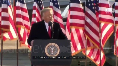 Scene from Trump lascia la Casa Bianca. Il tycoon promette: "Torneremo, in qualche modo"