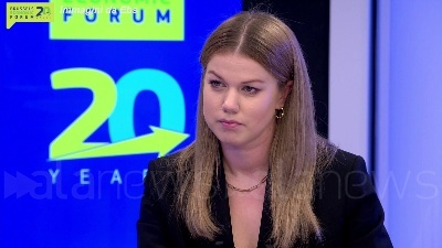 Scene from Coronavirus, Gentiloni: "Momento giusto per salario minimo in Ue"