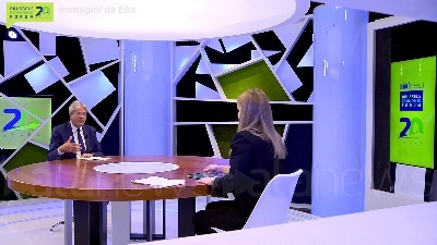 Scene from Coronavirus, Gentiloni: "Momento giusto per salario minimo in Ue"