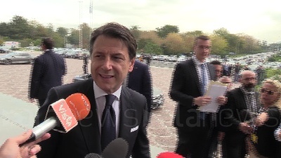 Scene from Manovra, Conte: "Meno tasse e più soldi a famiglie e imprese"