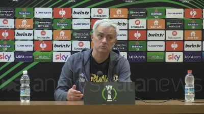 Scene from Roma-Bodo, Mourinho: "Gli arbitri sbagliano sempre contro di noi"