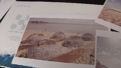Scene from Coronavirus, al mare con le cupole in bamboo removibili e doccia interna