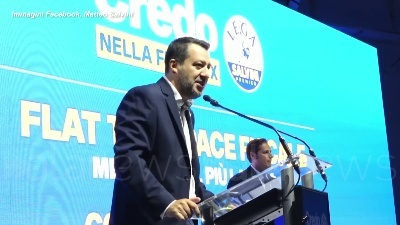 Scene from Salvini a Letta: "Se vuole fare un salto a Pontida gli offro un panino con la salamella"