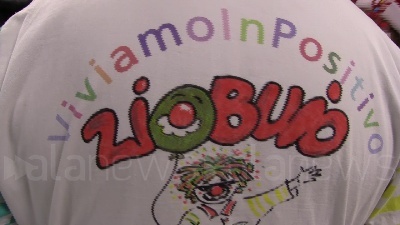 Scene from Vaccini Bambini: pronto l'hub Fiera Milano tra sale cinema, clown e le mascotte di Gardalnd