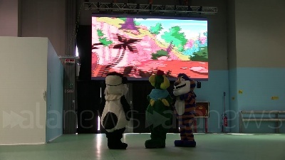 Scene from Vaccini Bambini: pronto l'hub Fiera Milano tra sale cinema, clown e le mascotte di Gardalnd