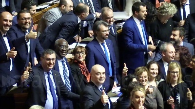 Scene from Legittima Difesa, dopo il voto è bagarre Lega-PD