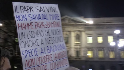 Scene from Corteo no Cpr, i manifestanti: "Sala svegliati: abbi coraggio di disobbedire"