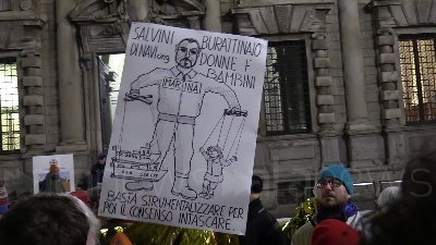Scene from Corteo no Cpr, i manifestanti: "Sala svegliati: abbi coraggio di disobbedire"