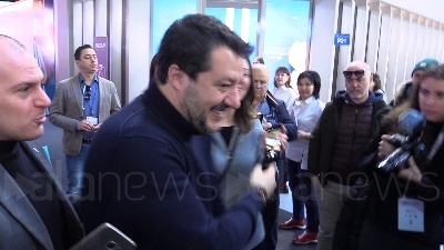 Scene from Conte, Salvini: "Conosco solo l'allenatore e il cantautore"