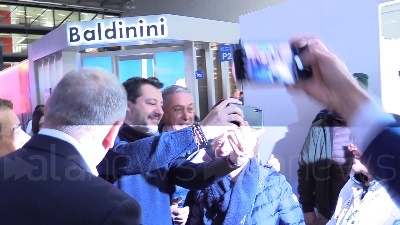 Scene from Conte, Salvini: "Conosco solo l'allenatore e il cantautore"