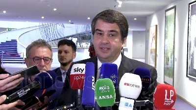 Scene from Pnrr, Fitto: "Governo presenterà relazione sugli obiettivi della prima rata"