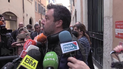 Scene from Rdc, Salvini: "E' incentivo al non lavoro, nessuno vuole più il contratto"