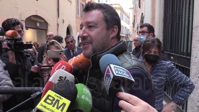 Scene from Rdc, Salvini: "E' incentivo al non lavoro, nessuno vuole più il contratto"