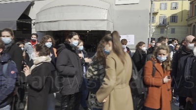 Scene from A Milano assembramenti sul set del nuovo film di Lady Gaga