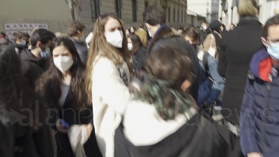 Scene from A Milano assembramenti sul set del nuovo film di Lady Gaga