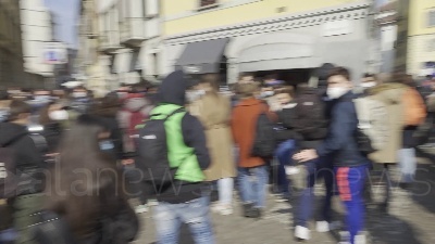 Scene from A Milano assembramenti sul set del nuovo film di Lady Gaga
