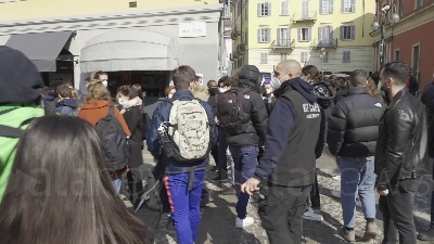 Scene from A Milano assembramenti sul set del nuovo film di Lady Gaga