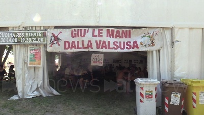 Scene from Tav, il Festival Alta Felicità si prepara alla marcia al cantiere di Chiomonte