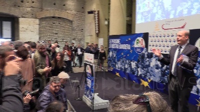 Scene from Zingaretti: "Oscuro se mafia rom a sostegno Salvini"