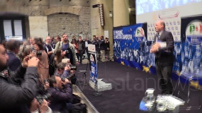Scene from Zingaretti: "Oscuro se mafia rom a sostegno Salvini"