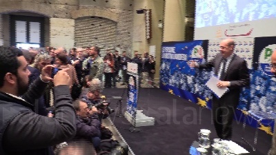 Scene from Zingaretti: "Oscuro se mafia rom a sostegno Salvini"