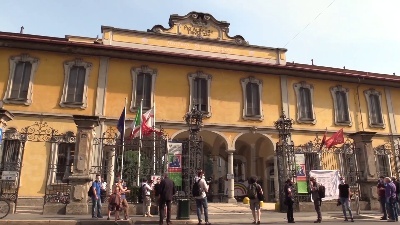 Scene from Pio Albergo Trivulzio, il comitato delle vittime : "Qui per chiedere giustizia e verità"