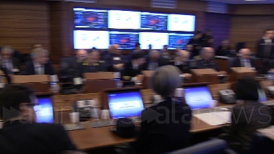 Scene from Coronavirus, Conte alla Protezione Civile: le immagini dal Comitato operativo