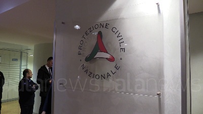 Scene from Coronavirus, Conte alla Protezione Civile: le immagini dal Comitato operativo