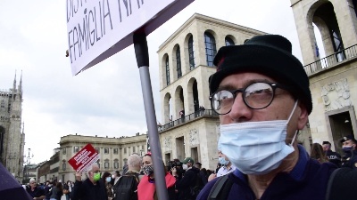 Scene from Milano, le voci dalla piazza contro il Ddl Zan: "Legge satanica contro la vita e la famiglia"