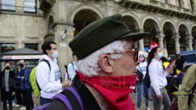 Scene from Milano, le voci dalla piazza contro il Ddl Zan: "Legge satanica contro la vita e la famiglia"