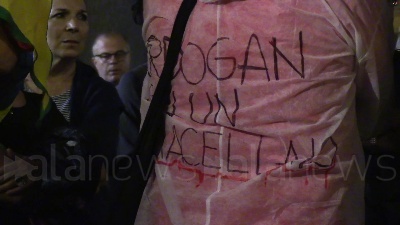 Scene from Siria, fiaccolata pro curdi di Pd, Leu, +Eu: "In ricordo di Lorenzo Orsetti"
