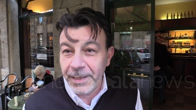 Scene from Primarie Pd, a Milano si vota anche nel Bar Salvini