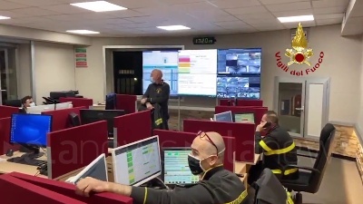 Scene from Terremoto a Milano, le chiamate alla sala operativa dei vigili del fuoco