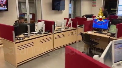 Scene from Terremoto a Milano, le chiamate alla sala operativa dei vigili del fuoco