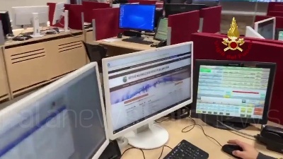 Scene from Terremoto a Milano, le chiamate alla sala operativa dei vigili del fuoco